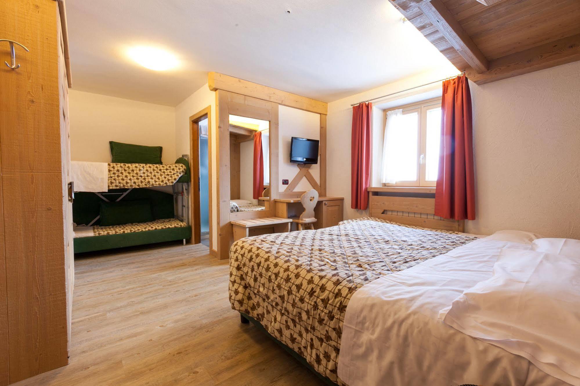 Sporting Hotel Passo del Tonale Extérieur photo